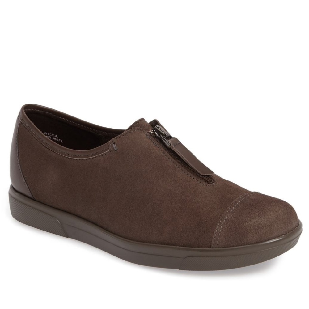 Munro Roslyn Suede Zip Flats